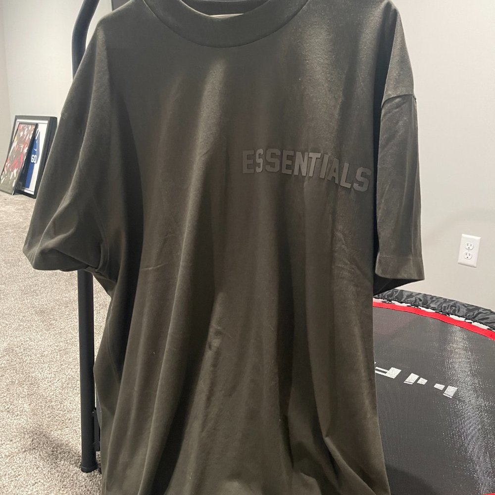 fear of god essentials tee
